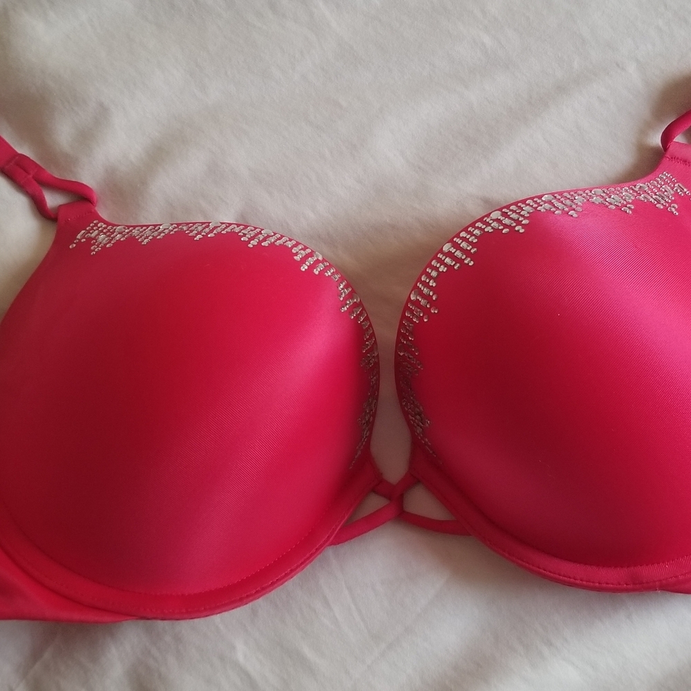Victoria secret bombshell bra 34D new no tags